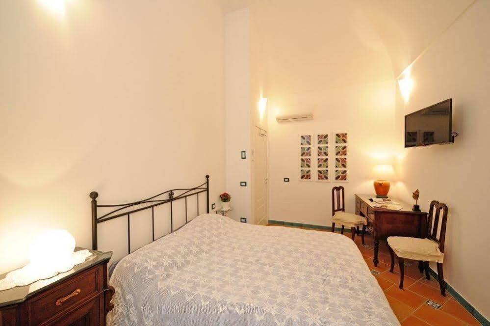 Amalfi Andrea'S House Hotel Bagian luar foto